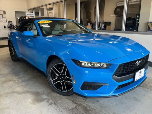 Used 2025 Ford Mustang Premium image 46