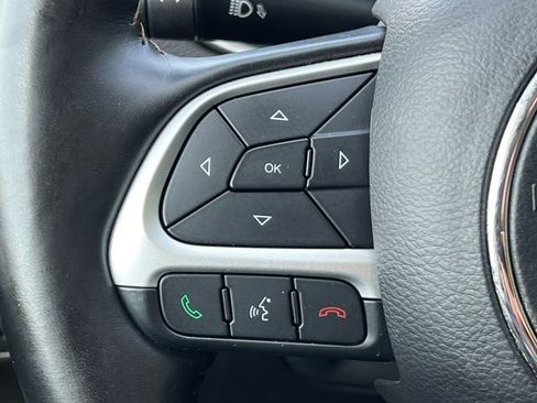 Used 2020 Jeep Compass Limited AWD/4WD image 19