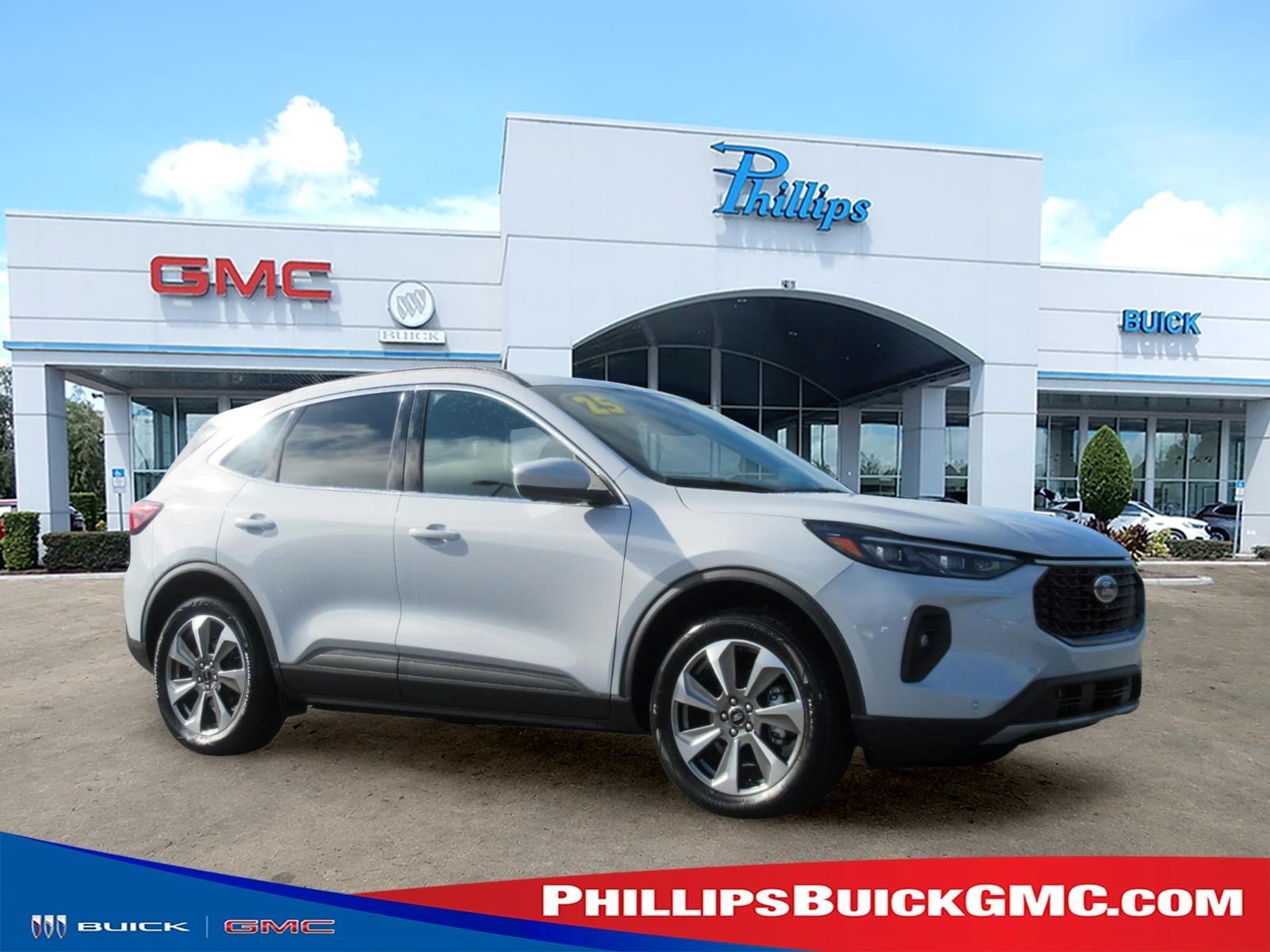 Used 2025 Ford Escape Platinum w/ Premium Technology Package AWD/4WD image 1