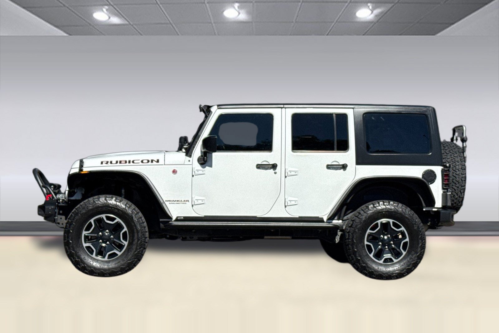 Used 2017 Jeep Wrangler Unlimited Rubicon AWD/4WD image 2
