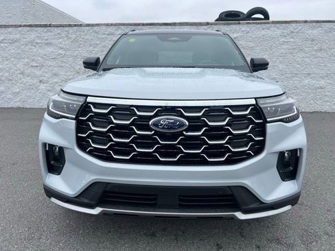 New 2026 Ford Explorer Platinum image 2