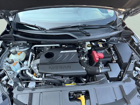 Used 2025 Nissan Rogue SV w/ SV Premium Package AWD/4WD image 25