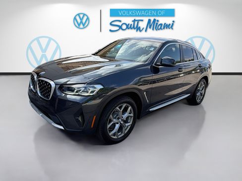 Used 2023 BMW X4 xDrive30i w/ Premium Package AWD/4WD image 3