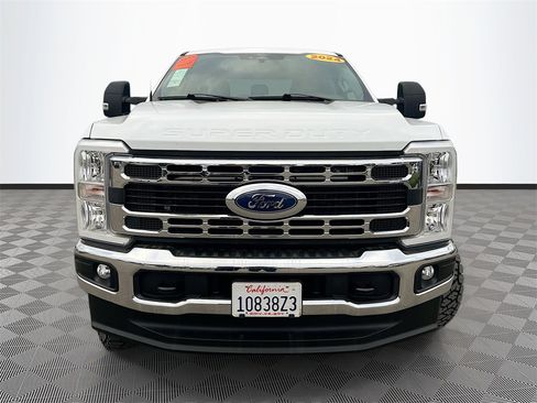 Used 2024 Ford F250 XLT w/ FX4 Off-Road Package image 2
