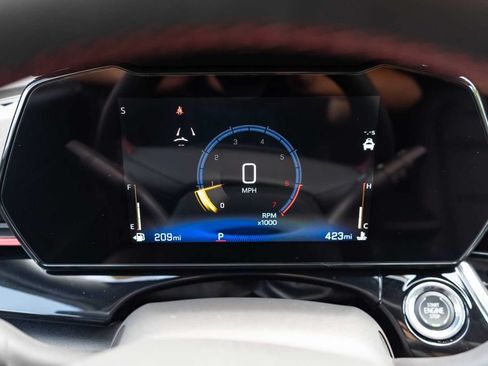 New 2026 Chevrolet Trax RS w/ Sunroof Package FWD image 24