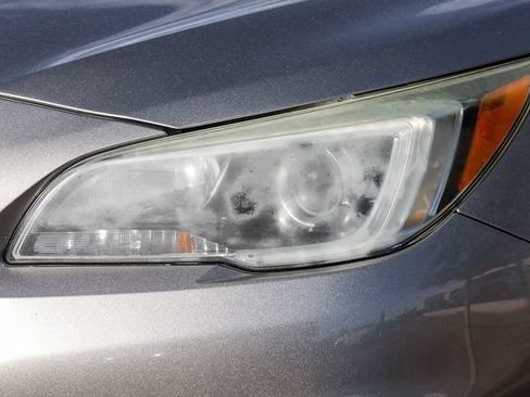 Used 2016 Subaru Outback 2.5i Premium AWD/4WD image 8
