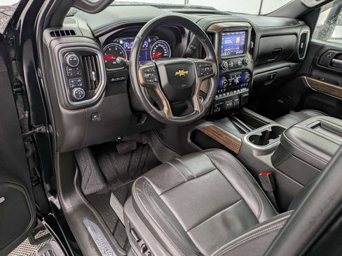 Used 2021 Chevrolet Silverado 2500 High Country w/ Z71 Off-Road Package image 2