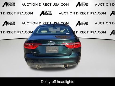 Used 2017 Jaguar XF Premium image 5