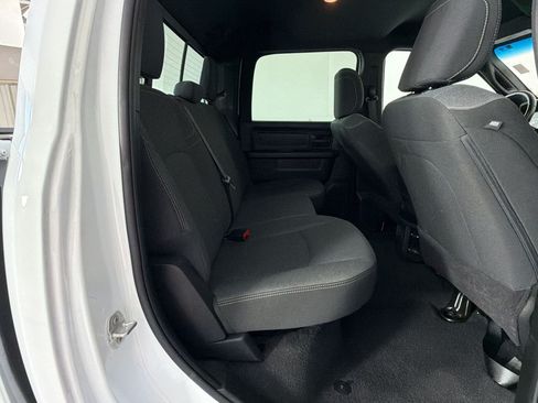 Used 2024 RAM 3500 Tradesman w/ Chrome Appearance Group AWD/4WD image 32