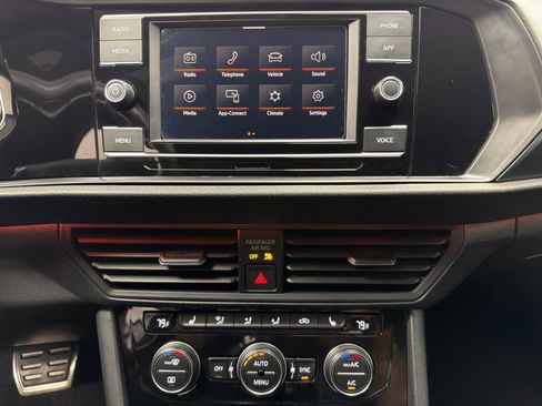 Used 2021 Volkswagen Jetta GLI image 20