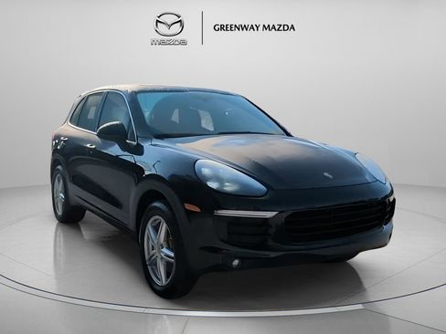 Used 2016 Porsche Cayenne AWD/4WD image 3
