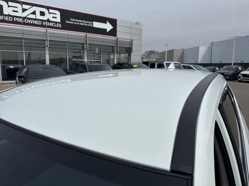 Used 2018 Nissan Rogue S image 13