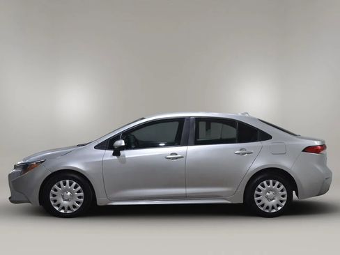Used 2024 Toyota Corolla LE image 5