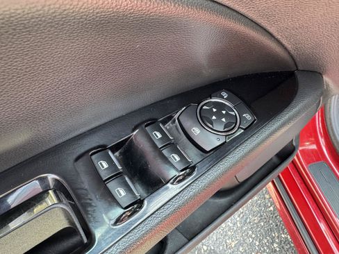 Used 2015 Ford Fusion SE w/ Equipment Group 202A FWD image 13