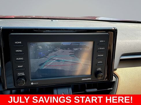 Used 2020 Toyota RAV4 LE FWD image 13
