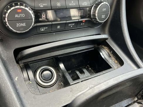 Used 2014 Mercedes-Benz CLA 250 4MATIC image 29