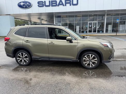 Used 2022 Subaru Forester Limited w/ Popular Package #2 AWD/4WD image 2
