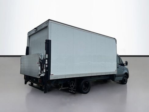 Used 2024 Mercedes-Benz Sprinter 4500 image 3