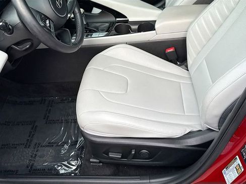 Used 2024 Hyundai Elantra Limited image 20