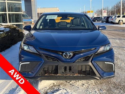 Used 2023 Toyota Camry SE w/ Blackout Package (TMS) image 8