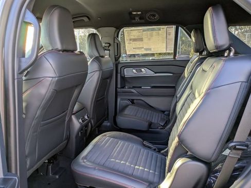 Certified 2026 Ford Explorer ST-Line w/ ST-Line Street Pack RWD image 13