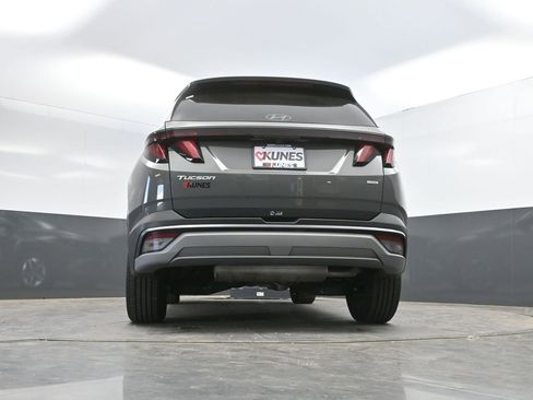 Used 2025 Hyundai Tucson SEL AWD/4WD image 39