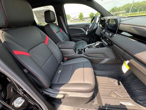 New 2026 Chevrolet Colorado Z71 w/ Technology Package AWD/4WD image 23