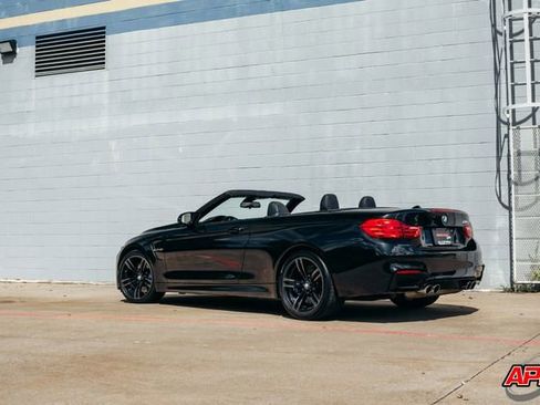 Used 2015 BMW M4 Convertible image 42