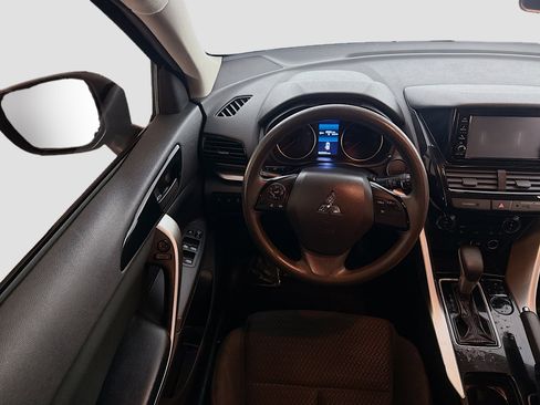 Used 2022 Mitsubishi Eclipse Cross ES image 17