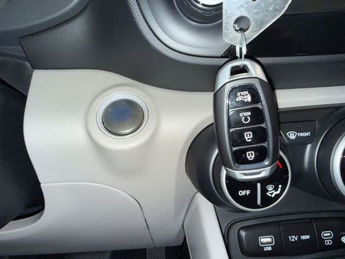 New 2026 Hyundai Venue SEL image 29