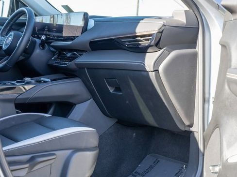 Used 2025 Buick Envision Sport Touring image 20