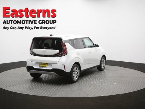 Used 2023 Kia Soul LX FWD image 38