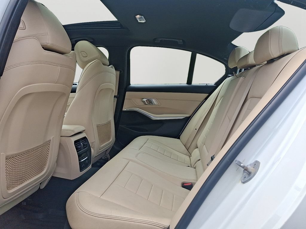Used 2020 BMW 330i xDrive Sedan w/ Premium Package AWD/4WD image 8