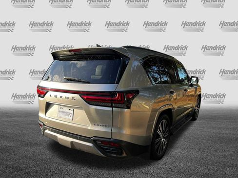 Used 2022 Lexus LX 600 4WD w/ Appearance Package image 9