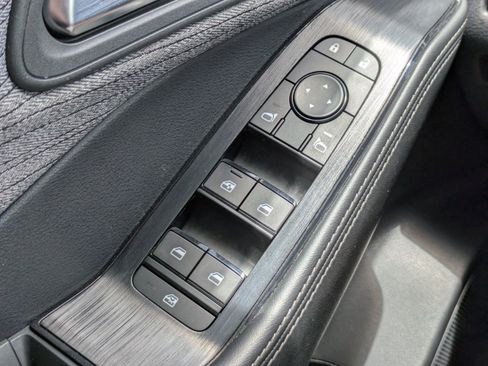 Certified 2023 Nissan Rogue SV FWD image 24