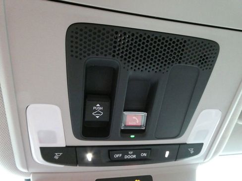 Used 2025 Honda Accord Touring image 32