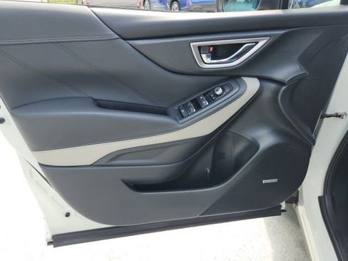 Used 2023 Subaru Forester Limited image 32