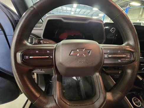 Used 2024 Chevrolet Colorado Trail Boss w/ Advanced Trailering Package AWD/4WD image 17