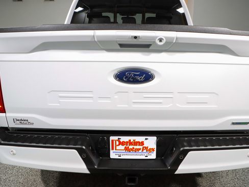 Used 2022 Ford F150 Lariat w/ Equipment Group 502A High image 9