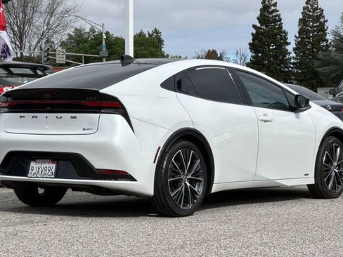Used 2024 Toyota Prius Limited image 3