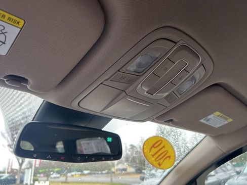 Used 2019 Hyundai Santa Fe SEL image 27