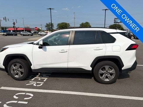Used 2025 Toyota RAV4 XLE AWD/4WD image 6