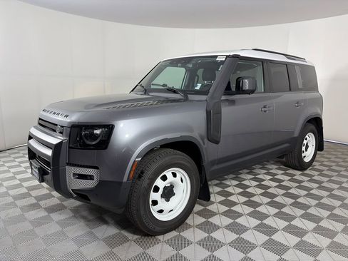 Used 2022 Land Rover Defender 110 AWD/4WD image 3