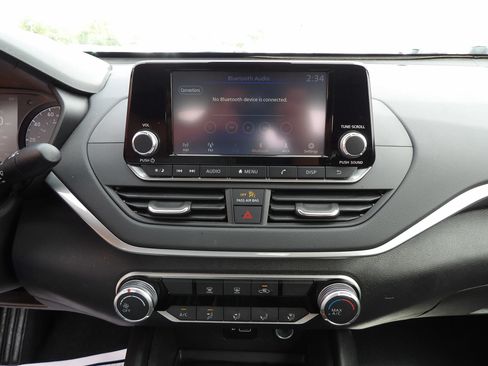 Used 2023 Nissan Altima 2.5 S FWD image 18