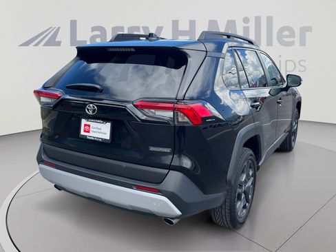 Used 2024 Toyota RAV4 Adventure AWD/4WD image 5