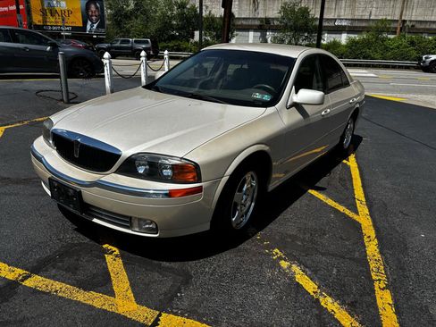 Used 2001 Lincoln LS RWD image 3