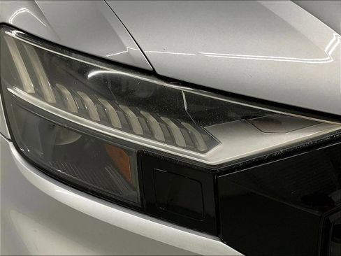 Used 2020 Audi SQ8 Prestige w/ Prestige Package AWD/4WD image 37