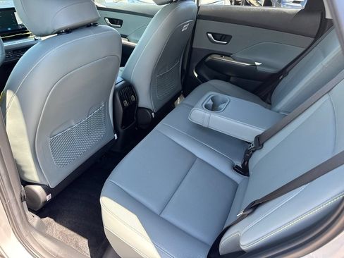 Used 2025 Hyundai Kona Limited FWD image 20