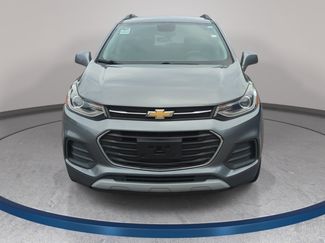 Used 2020 Chevrolet Trax LT w/ LT Convenience Package FWD video 2