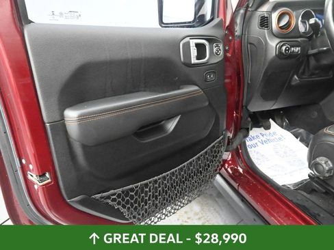 Used 2021 Jeep Gladiator Mojave AWD/4WD image 27